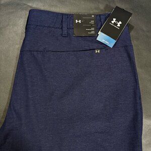 $80 Under Armour Men's Iso Chill 9"  Golf Shorts Size 44 Airvent Blue